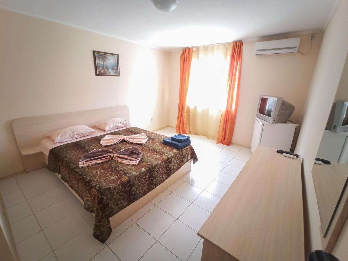 Dolce Vita Resort Hotel Zaliznyy Port Room photo